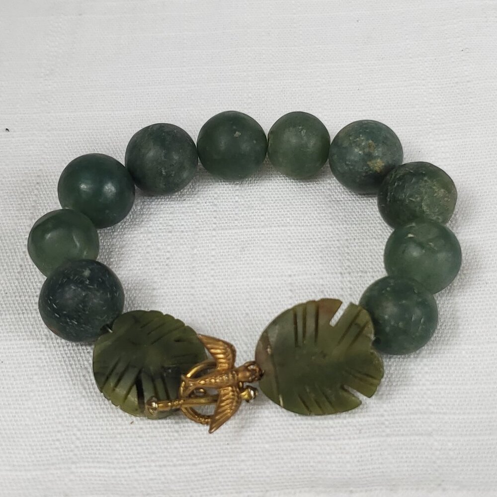 Beautiful Natural Jade Stone Frosted Bead Bracelet Gold Tone Accents